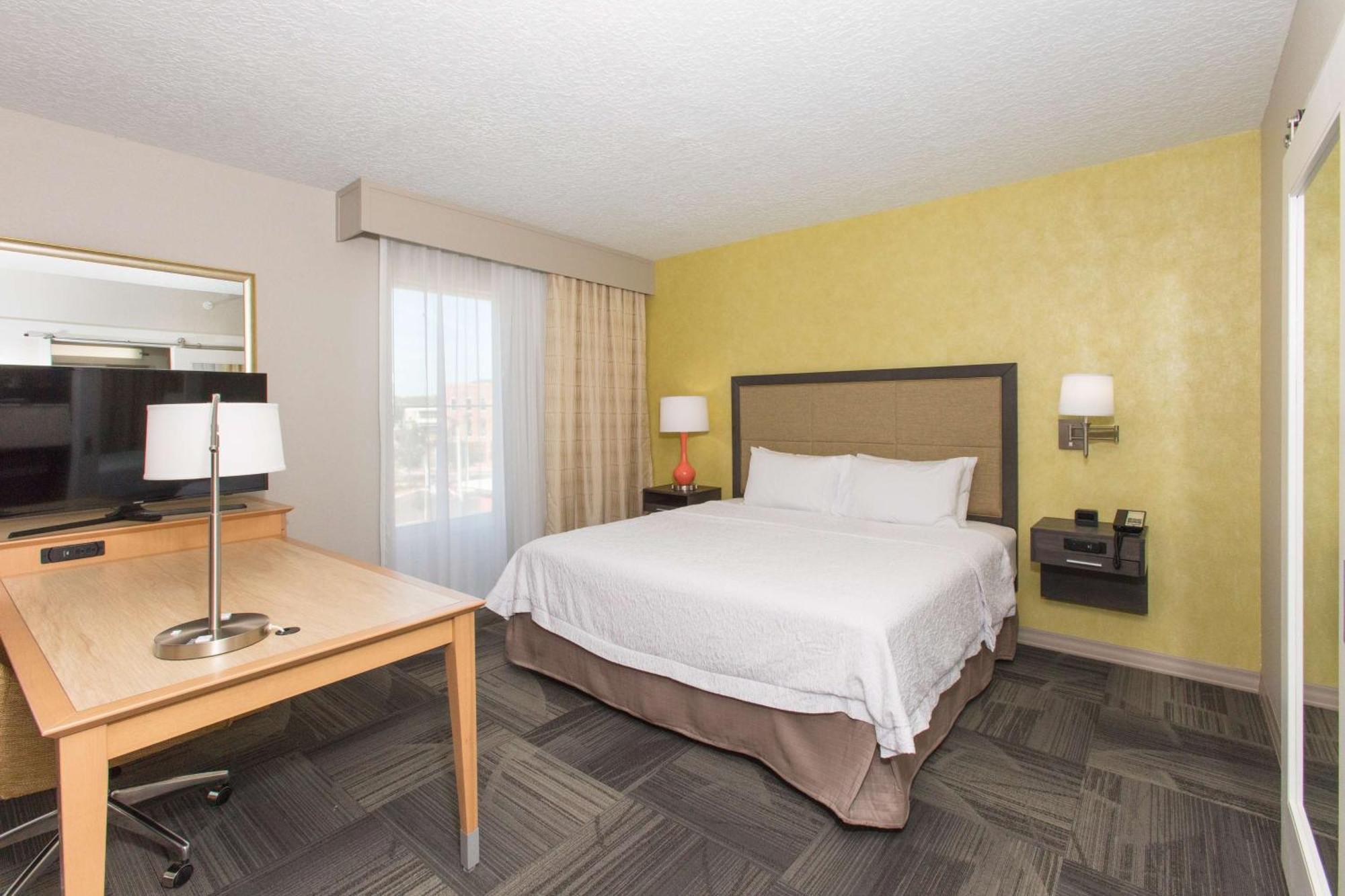 Hampton Inn - Палатка Екстер'єр фото