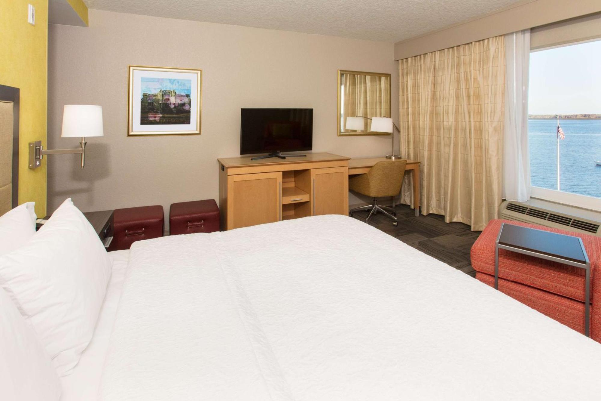 Hampton Inn - Палатка Екстер'єр фото